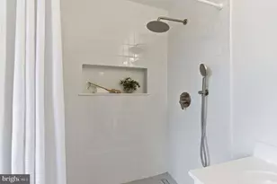 5623 Huntington Pkwy, Bethesda, MD 20814 - Photo 49