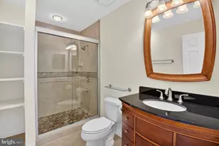 10421 Englishman Dr, North Bethesda, MD 20852 - Photo 19