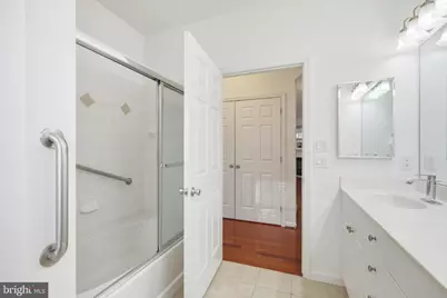 1 Arch Place #220, Gaithersburg, MD 20878 - Photo 15