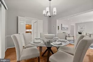 4 Hollyberry Ct, Rockville, MD 20852 - Photo 11