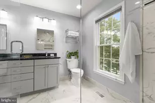 4 Hollyberry Ct, Rockville, MD 20852 - Photo 33