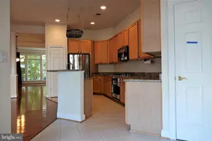 1115 Crestfield Dr, Rockville, MD 20850 - Photo 7