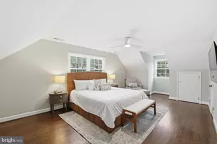 8436 Burning Tree Rd, Bethesda, MD 20817 - Photo 17