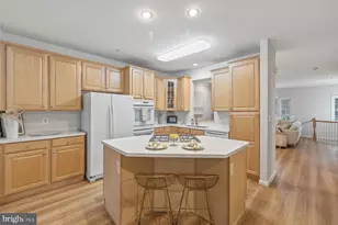 133 Wootton Oaks Ct, Rockville, MD 20852 - Photo 13