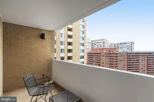 4601 N Park Ave N, Chevy Chase, MD 20815 - Photo 21