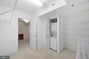 5809 Nicholson Ln, North Bethesda, MD 20852 - Photo 11