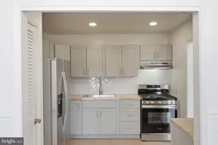 14427 Parkvale Rd, Rockville, MD 20853 - Photo 11