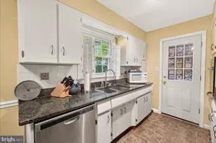 4009 Simms Dr, Kensington, MD 20895 - Photo 9