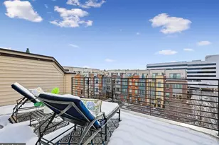 882 Thompson Cres, Rockville, MD 20852 - Photo 3