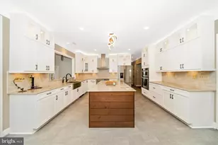 11303 Coral Gables Dr, Gaithersburg, MD 20878 - Photo 13