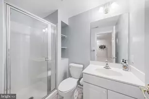 13802 Lambertina Pl, Rockville, MD 20850 - Photo 37