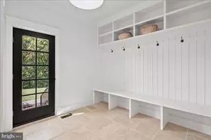 10816 Barn Wood Ln, Potomac, MD 20854 - Photo 19