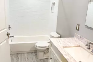 10703 Hampton Mill Terrace, Rockville, MD 20852 - Photo 3