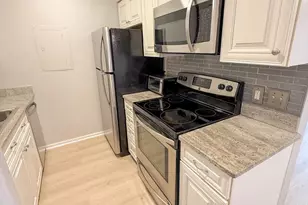 10703 Hampton Mill Terrace, Rockville, MD 20852 - Photo 9
