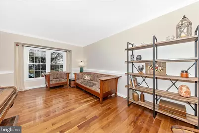 19320 Mossbrook Court, Germantown, MD 20874 - Photo 5