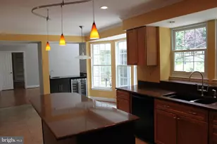 12506 Seurat, North Potomac, MD 20878 - Photo 9