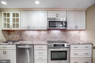 4601 N Park Ave, Chevy Chase, MD 20815 - Photo 31