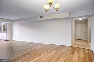 4601 N Park Ave, Chevy Chase, MD 20815 - Photo 5