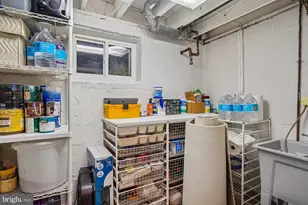 6904 Old Gate Ln, North Bethesda, MD 20852 - Photo 57