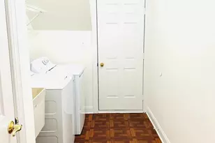 16402 Upbrook Ct, Rockville, MD 20853 - Photo 9