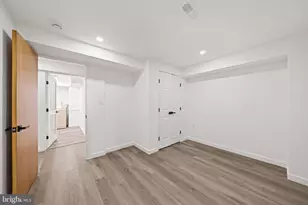 10028 Dellcastle, Gaithersburg, MD 20886 - Photo 47
