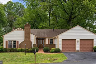 10028 Dellcastle, Gaithersburg, MD 20886 - Photo 3
