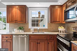 10028 Dellcastle, Gaithersburg, MD 20886 - Photo 13
