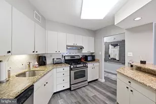 5225 Pooks Hill Rd, Bethesda, MD 20814 - Photo 3