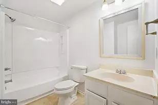 13221 Black Walnut Ct, Silver Spring, MD 20906 - Photo 21