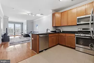 8045 Newell St, Silver Spring, MD 20910 - Photo 7