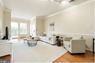 8045 Newell St, Silver Spring, MD 20910 - Photo 9