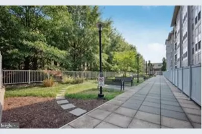 8045 Newell Street #423, Silver Spring, MD 20910 - Photo 27