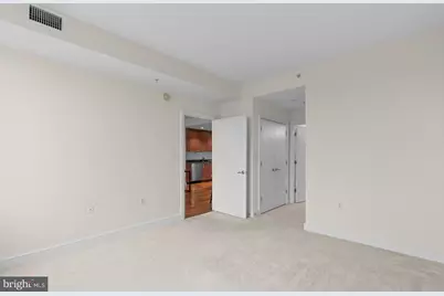 6820 Wisconsin Avenue #4003, Bethesda, MD 20815 - Photo 15