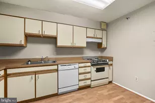 15101 Interlachen Dr, Silver Spring, MD 20906 - Photo 7