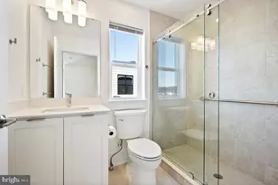 11300 Emerald Park Rd, Potomac, MD 20854 - Photo 29