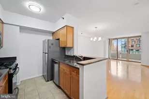 4801 Fairmont Ave, Bethesda, MD 20814 - Photo 15