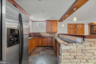 11525 Seneca Forest Cir, Germantown, MD 20876 - Photo 41