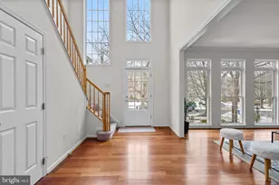 11525 Seneca Forest Cir, Germantown, MD 20876 - Photo 3