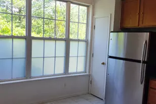 21227 Delevan Way, Germantown, MD 20876 - Photo 31