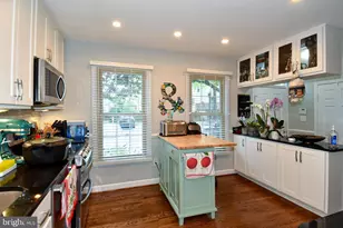 5433 Grove Ridge Way, Rockville, MD 20852 - Photo 5