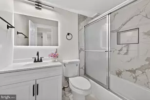 18611 Walkers Choice Rd, Gaithersburg, MD 20886 - Photo 1