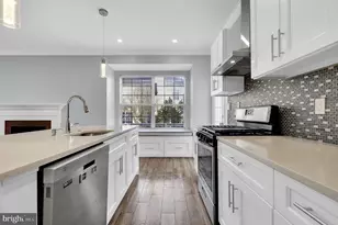 9707 Meggs Point Pl, Gaithersburg, MD 20886 - Photo 11