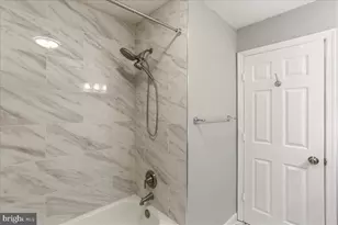 12901 Churchill Ridge Cir, Germantown, MD 20874 - Photo 13