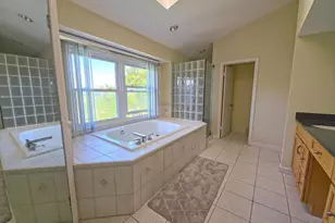 14440 Stonebridge View Dr, Gaithersburg, MD 20878 - Photo 35