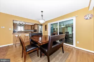 11412 Fairoak Dr, Silver Spring, MD 20902 - Photo 9