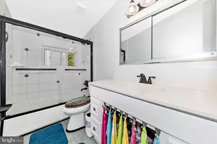 11412 Fairoak Dr, Silver Spring, MD 20902 - Photo 29