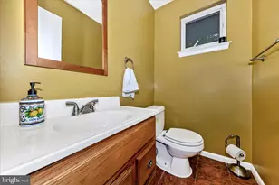 11412 Fairoak Dr, Silver Spring, MD 20902 - Photo 15