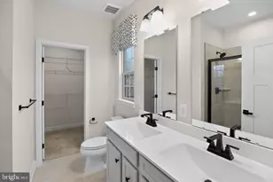 9430 Oak Grv Ln, Montgomery Village, MD 20886 - Photo 23