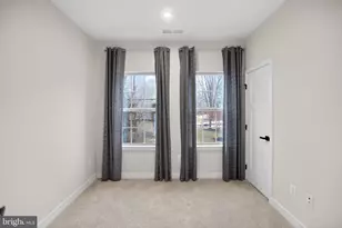 9430 Oak Grv Ln, Montgomery Village, MD 20886 - Photo 19