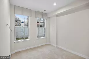 9430 Oak Grv Ln, Montgomery Village, MD 20886 - Photo 3